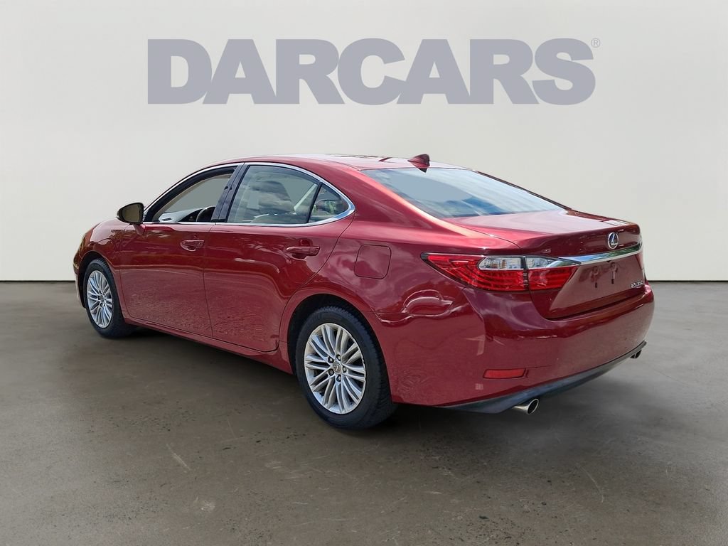 Used 2015 Lexus ES 350 w/ Luxury Package FWD image 4