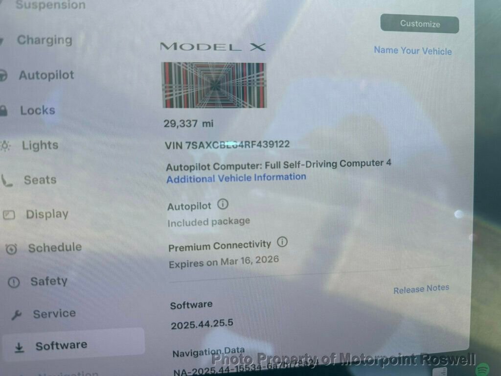 Used 2024 Tesla Model X Plaid image 17