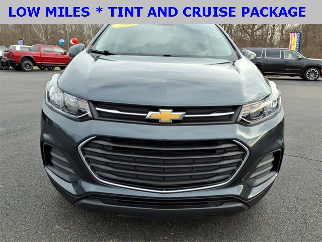 Used 2021 Chevrolet Trax LS w/ Tint and Cruise Package image 2