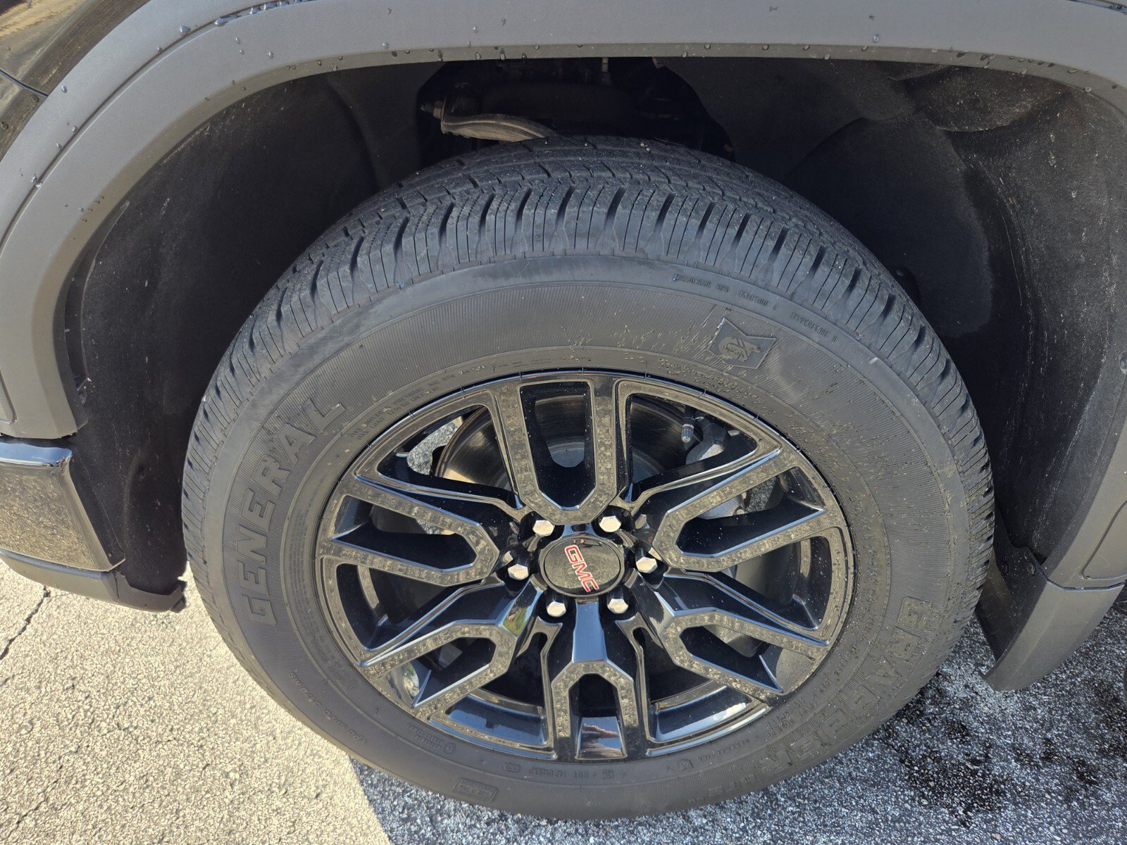 Certified 2024 GMC Sierra 1500 Elevation RWD image 19
