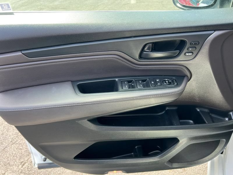 Used 2020 Honda Odyssey Touring image 21