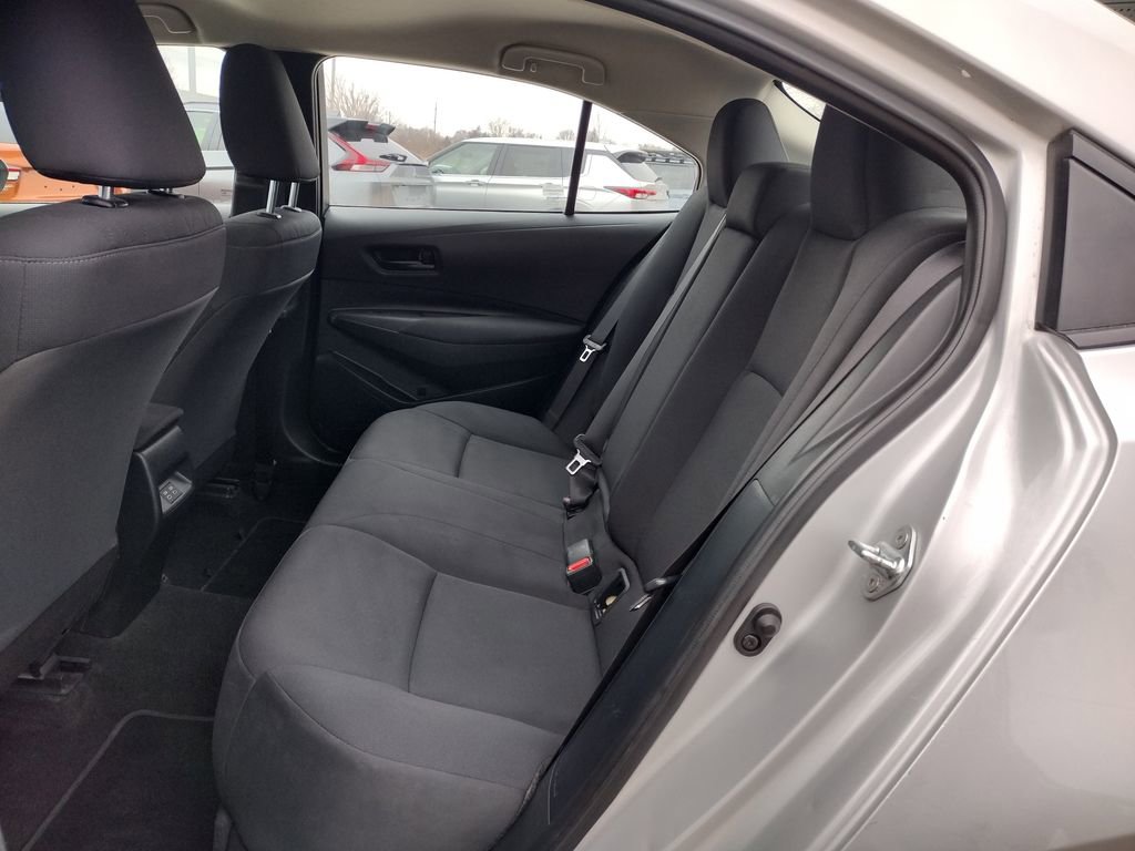 Used 2024 Toyota Corolla LE FWD image 7