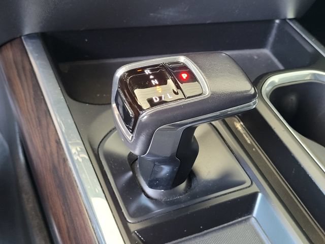 Used 2022 GMC Sierra 1500 SLT w/ SLT Convenience Package AWD/4WD image 18