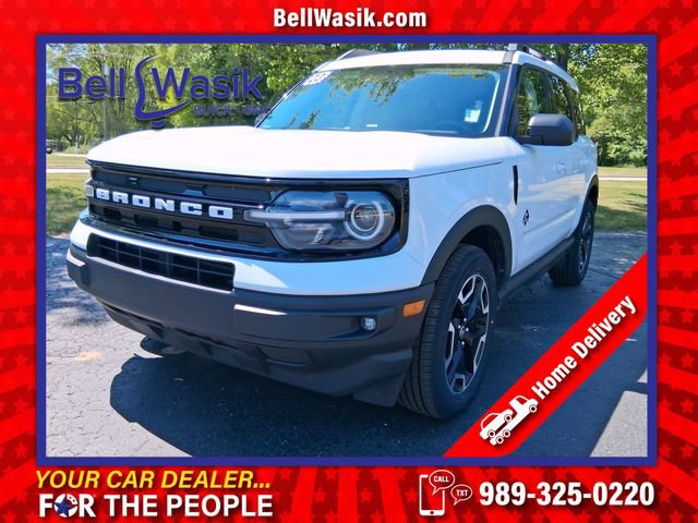 Used 2023 Ford Bronco Sport Outer Banks AWD/4WD image 1