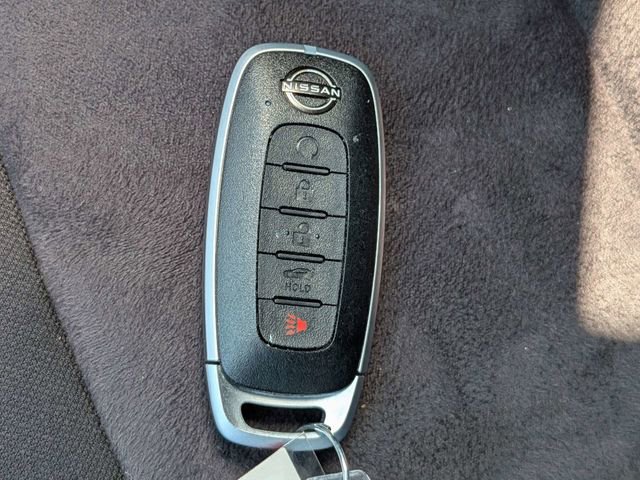 Used 2025 Nissan Sentra SR w/ Midnight Edition image 28