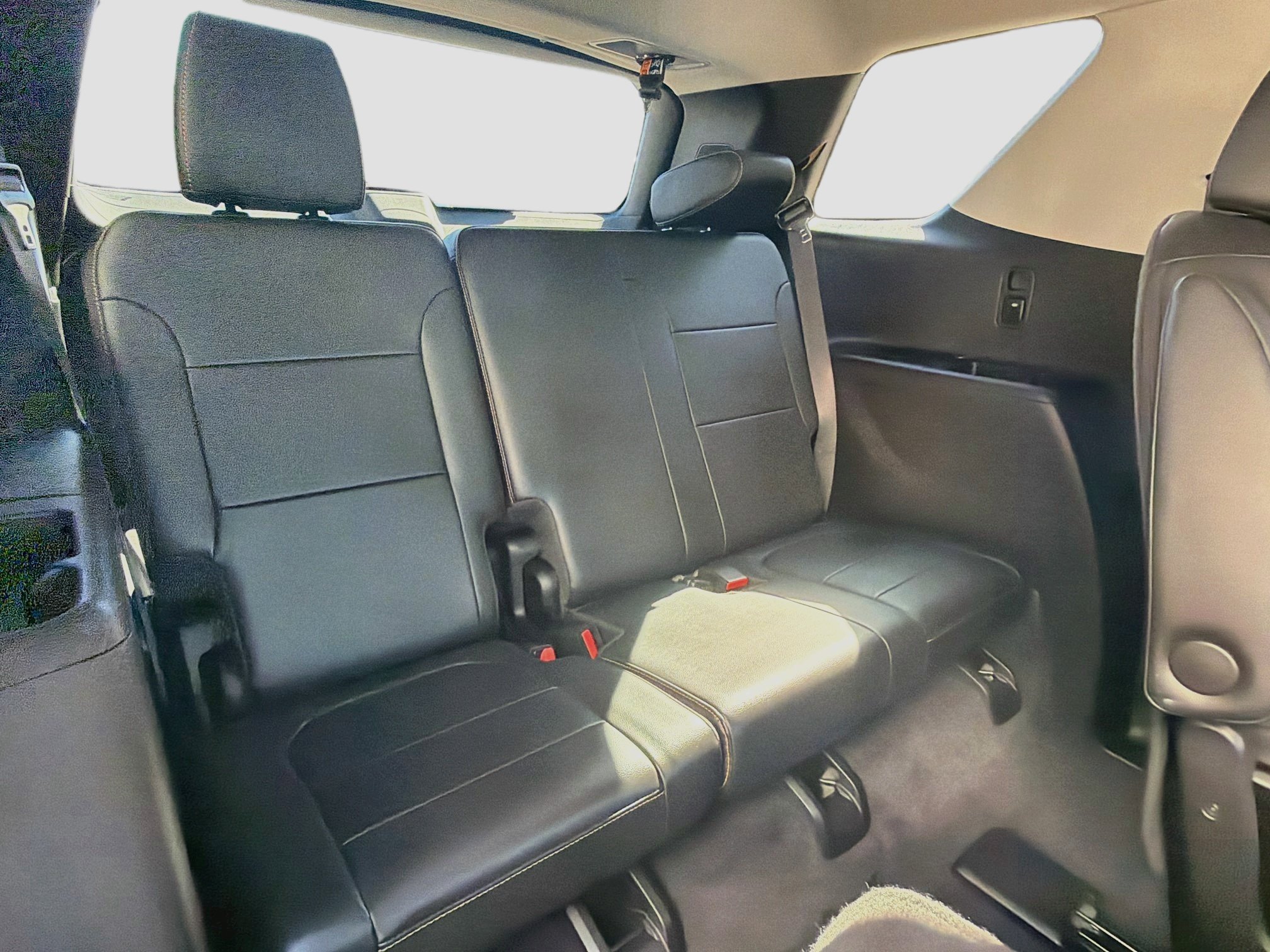 Used 2020 Chevrolet Traverse LT w/ LT Premium Package FWD image 30