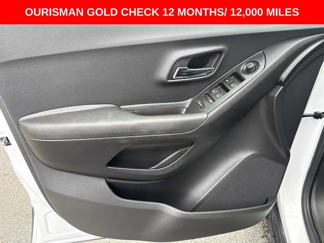 Used 2020 Chevrolet Trax LT AWD/4WD image 18
