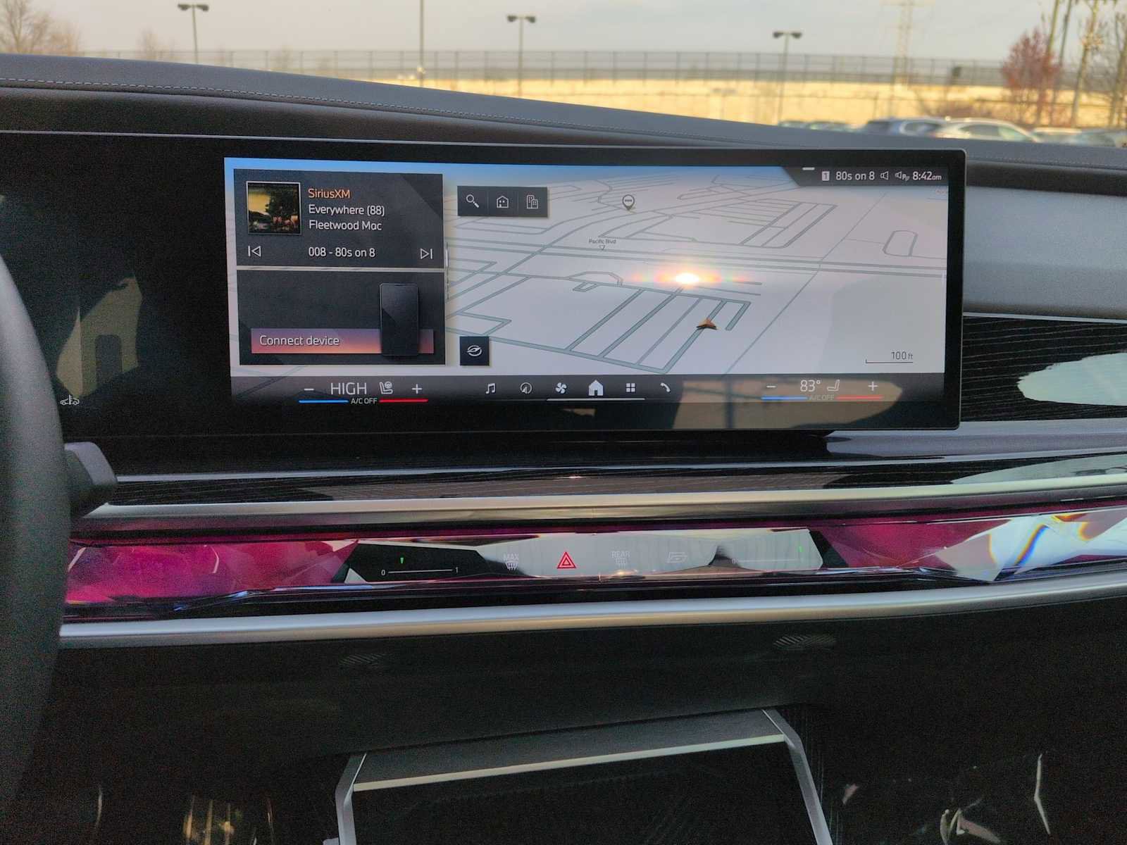 Used 2023 BMW 740i image 30