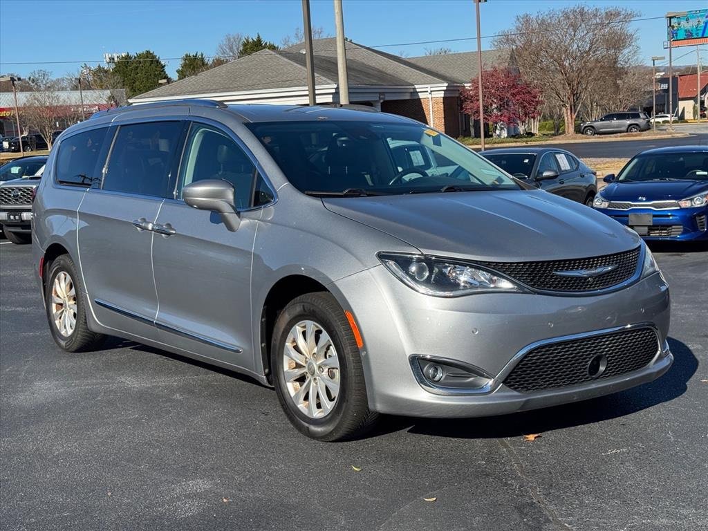 Used 2018 Chrysler Pacifica Touring-L Plus w/ Advanced Safetytec Group