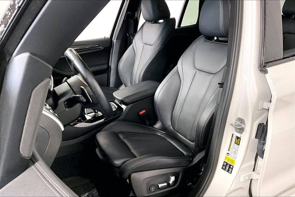 Used 2023 BMW X3 M40i w/ Premium Package image 25