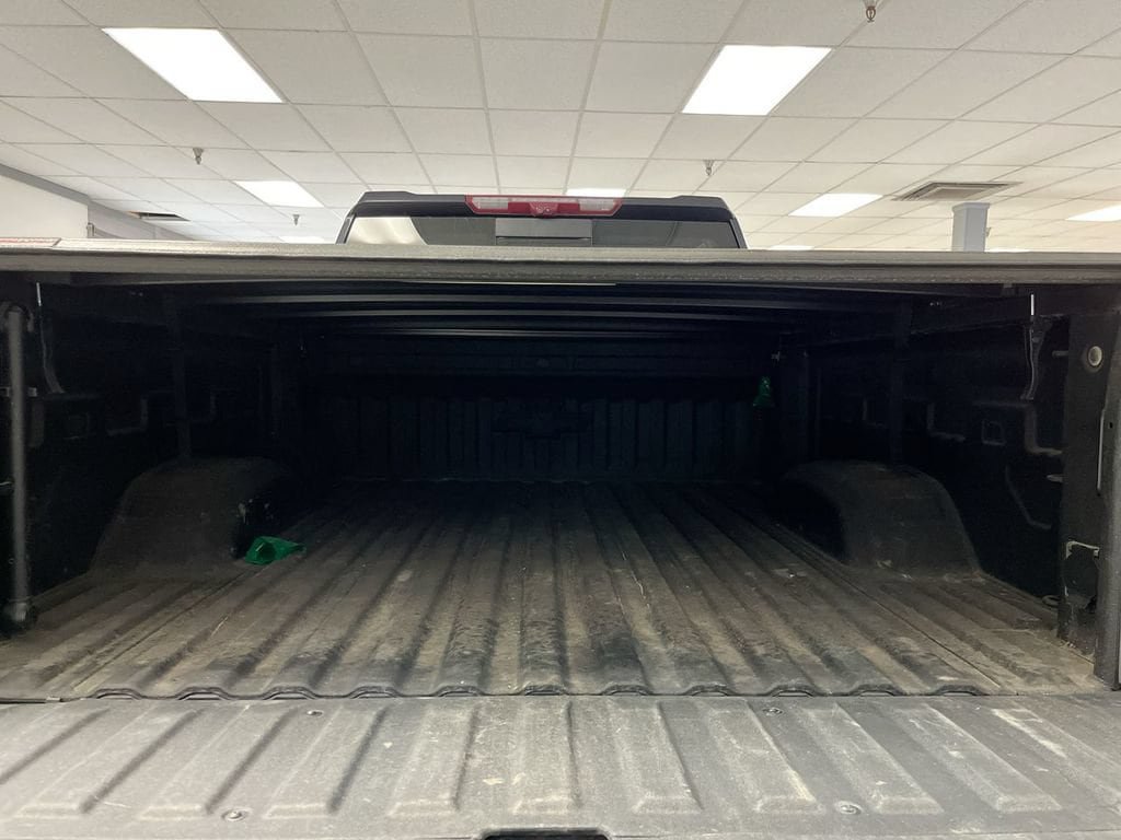 Used 2024 Chevrolet Silverado 2500 LTZ w/ LTZ Premium Package AWD/4WD image 11