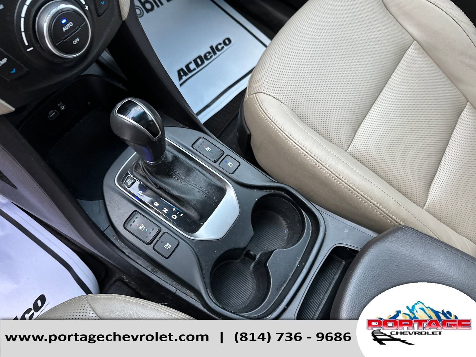 Used 2017 Hyundai Santa Fe SE image 28