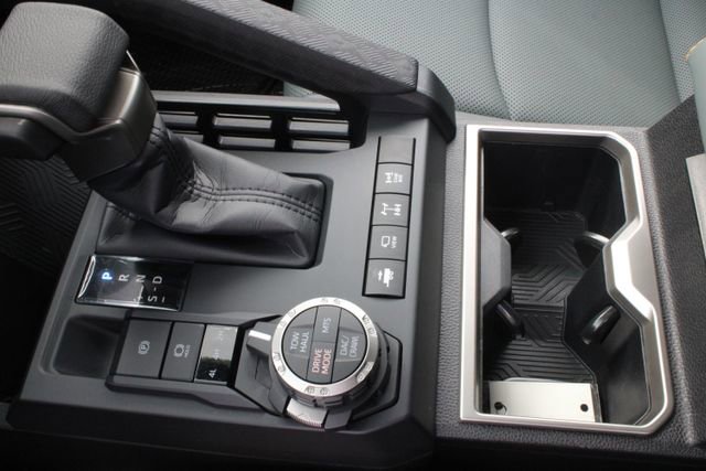 Used 2025 Toyota Tacoma Trailhunter image 24