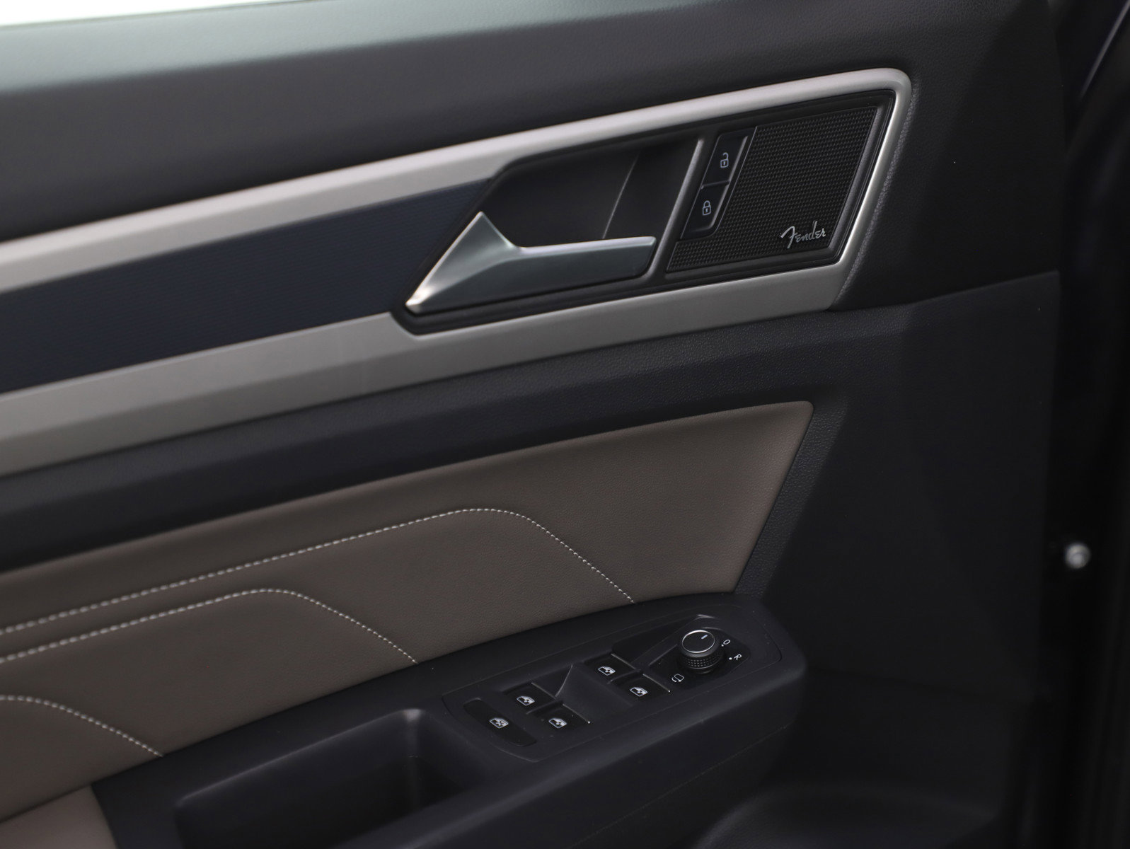 Used 2021 Volkswagen Atlas SEL Premium w/ MDO Package (Bench Seat) image 25