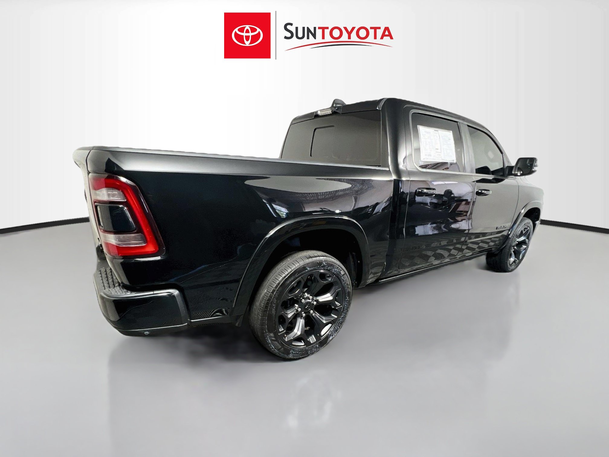 Used 2023 RAM 1500 Limited AWD/4WD image 4