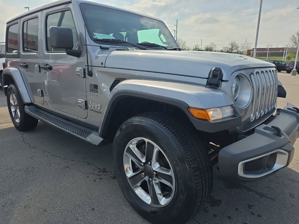 Used 2019 Jeep Wrangler Unlimited Sahara image 3
