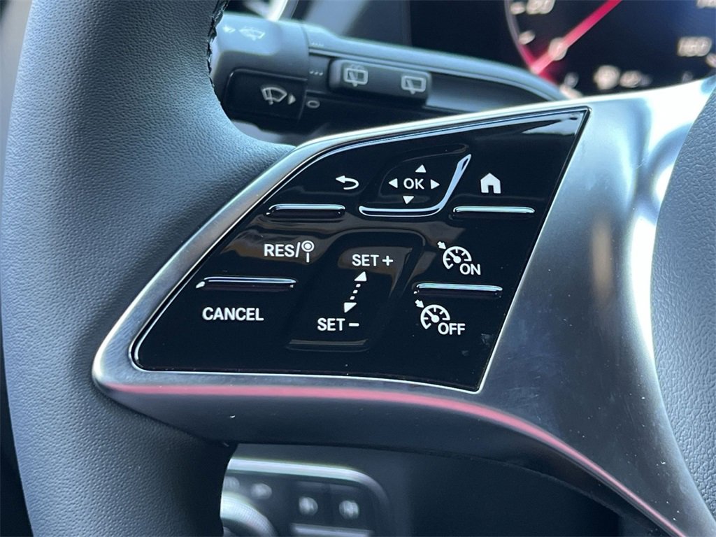 Certified 2025 Mercedes-Benz GLA 250 4MATIC image 30