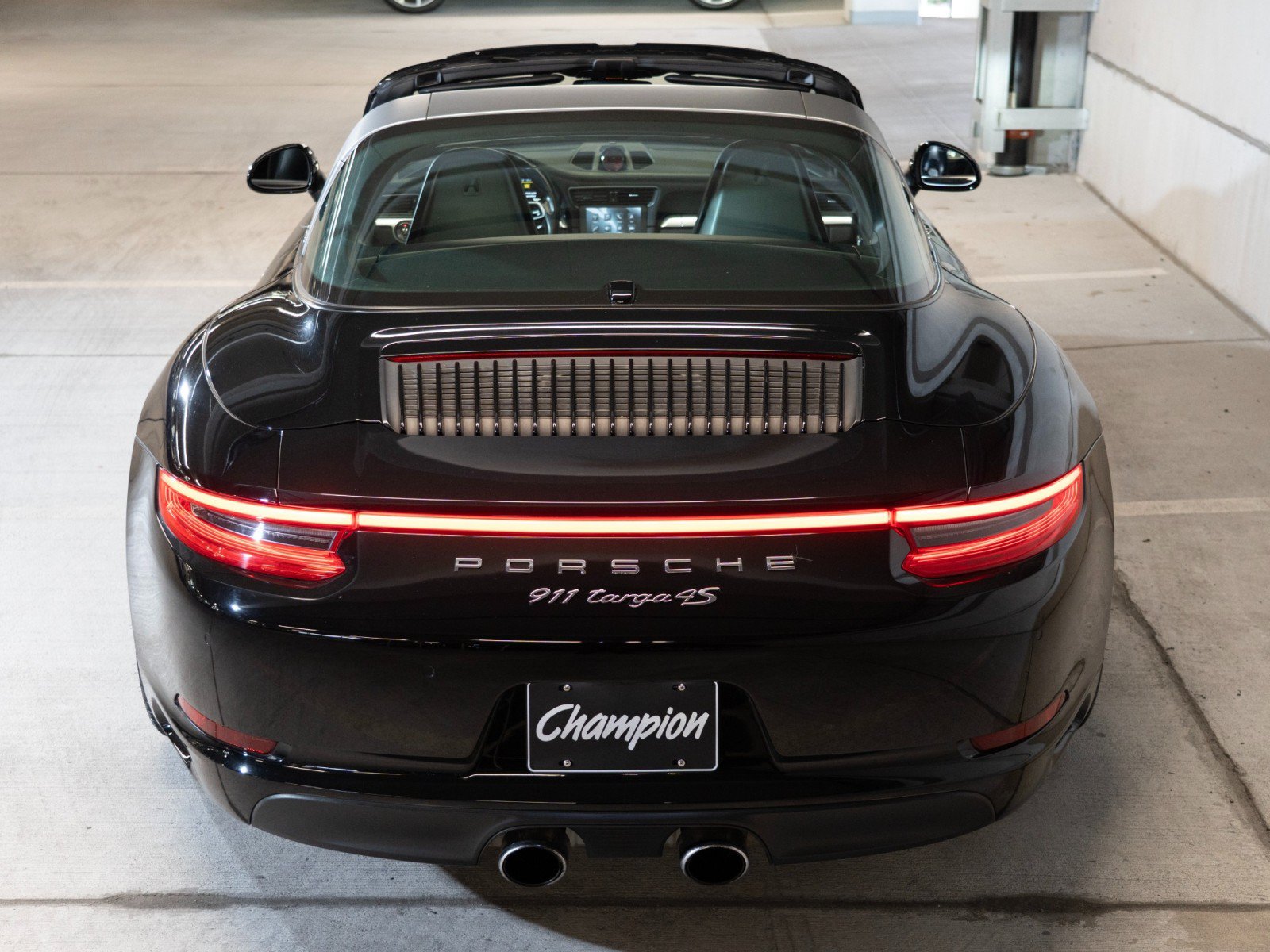 Certified 2019 Porsche 911 Targa 4S AWD/4WD image 10