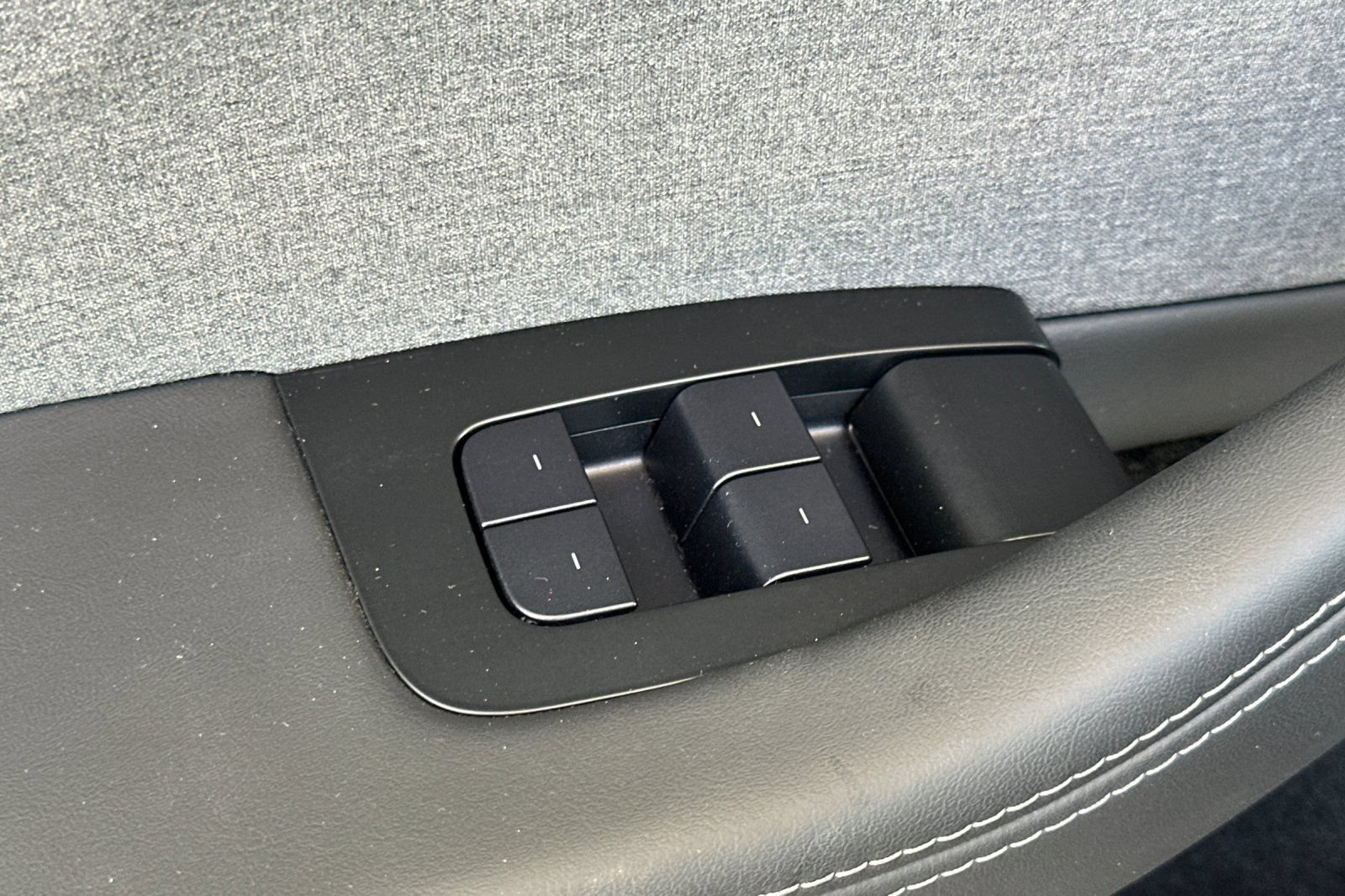 Used 2024 Tesla Model 3 Standard Range RWD image 13