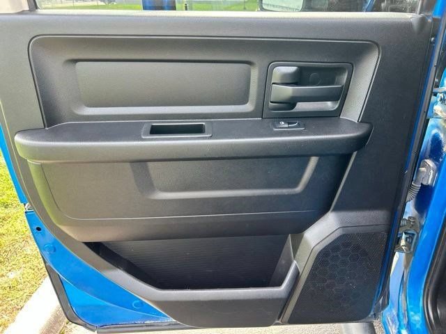 Used 2019 RAM 1500 Express w/ Hydro Blue Sport Package AWD/4WD image 38