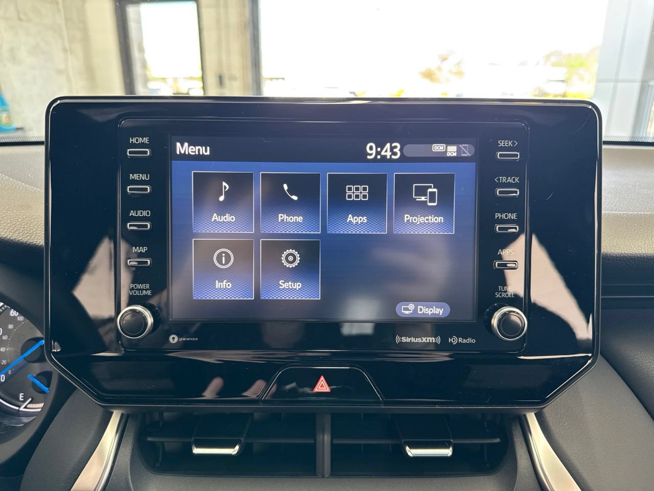 Used 2022 Toyota Venza XLE AWD/4WD image 24