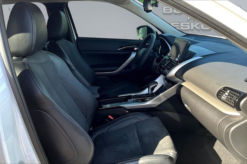 Used 2022 Mitsubishi Eclipse Cross SE image 7