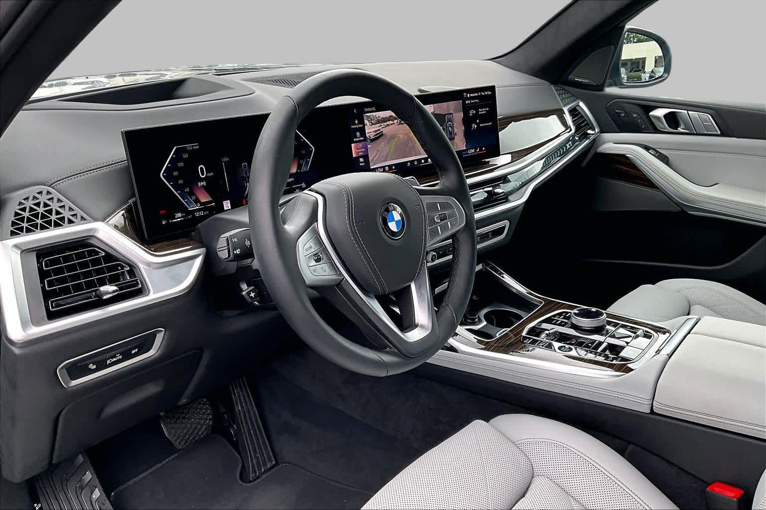 Used 2026 BMW X7 xDrive40i AWD/4WD image 18