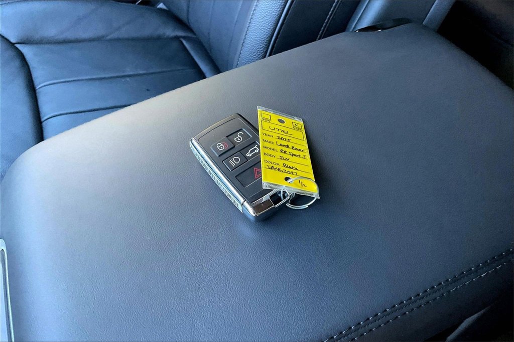 Used 2025 Land Rover Range Rover Sport image 34