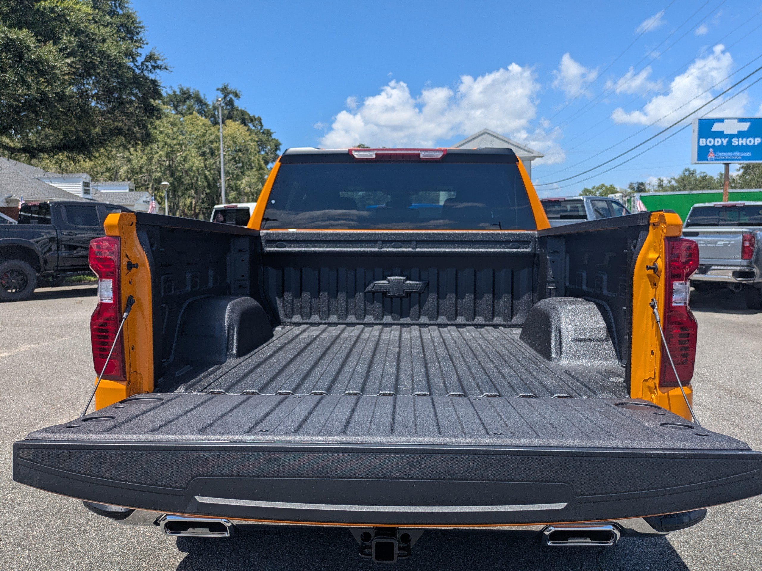 New 2026 Chevrolet Silverado 1500 LT w/ Z71 Off-Road Package AWD/4WD image 13