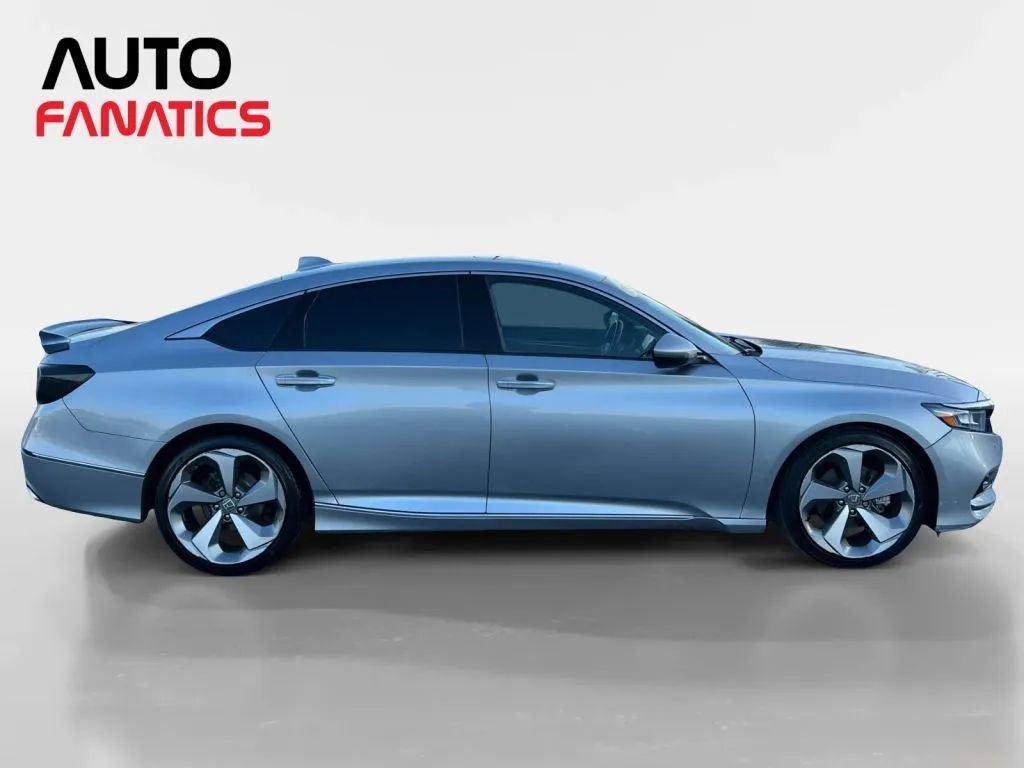 Used 2018 Honda Accord Touring image 7