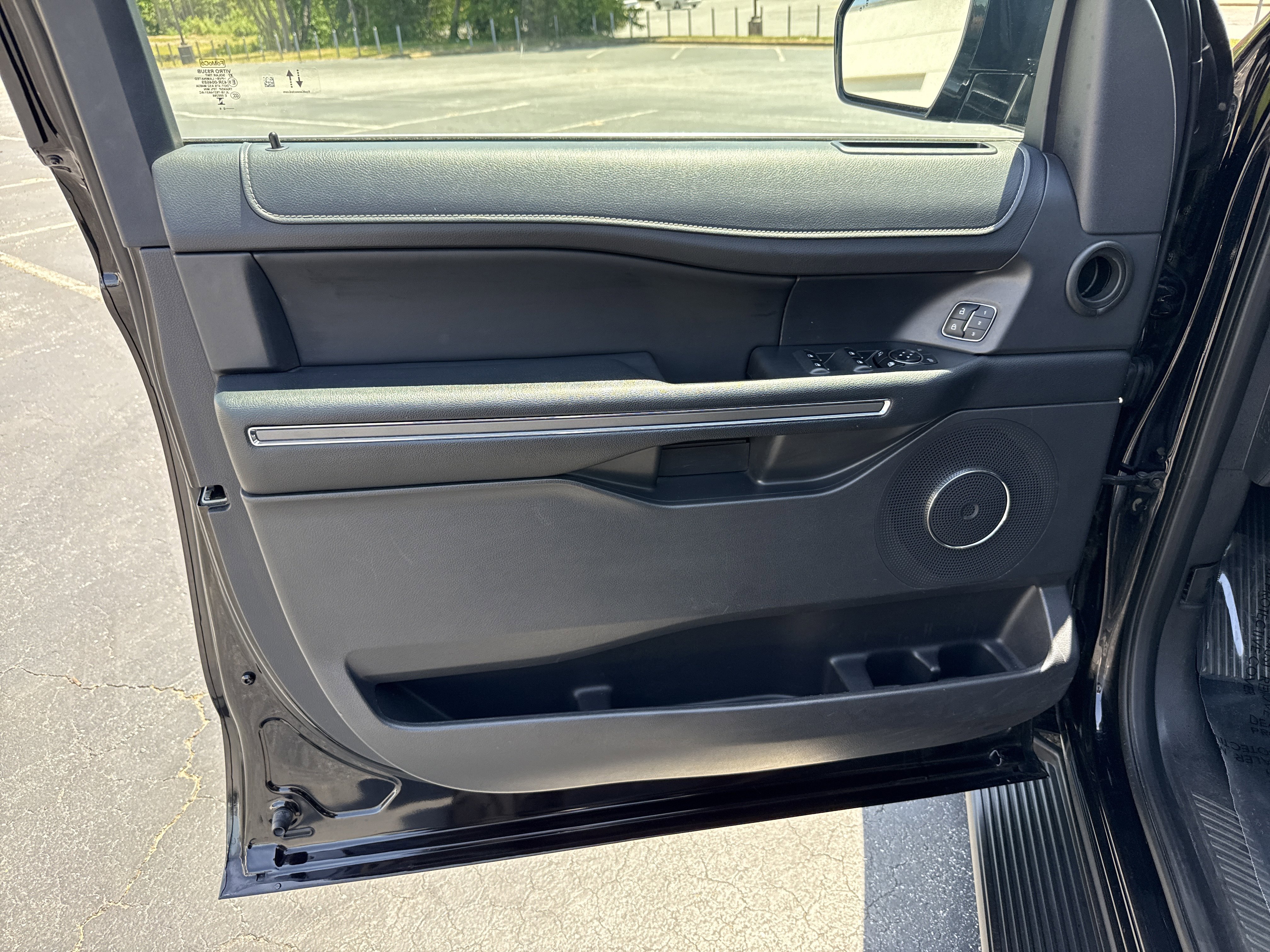 Used 2024 Ford Expedition Max XLT AWD/4WD image 14