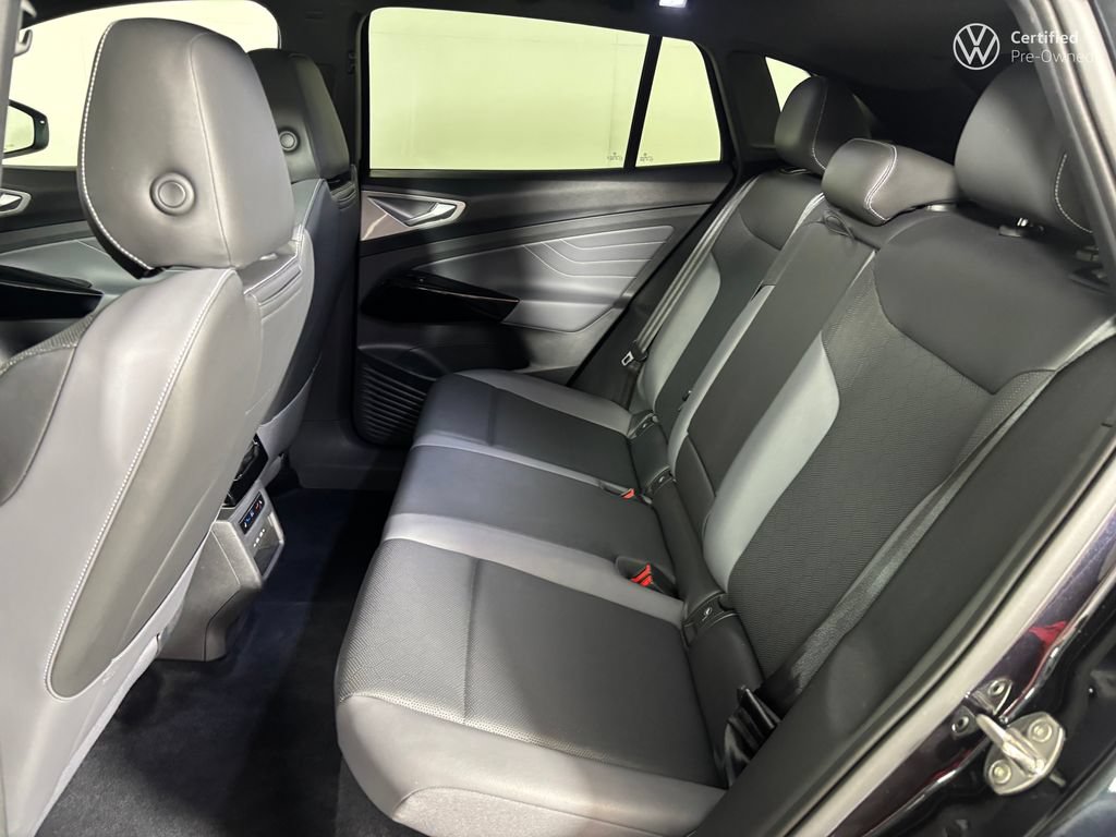 Used 2023 Volkswagen ID.4 Pro S Plus AWD/4WD image 28