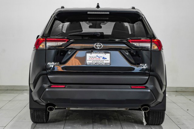 Used 2022 Toyota RAV4 XLE AWD/4WD image 7