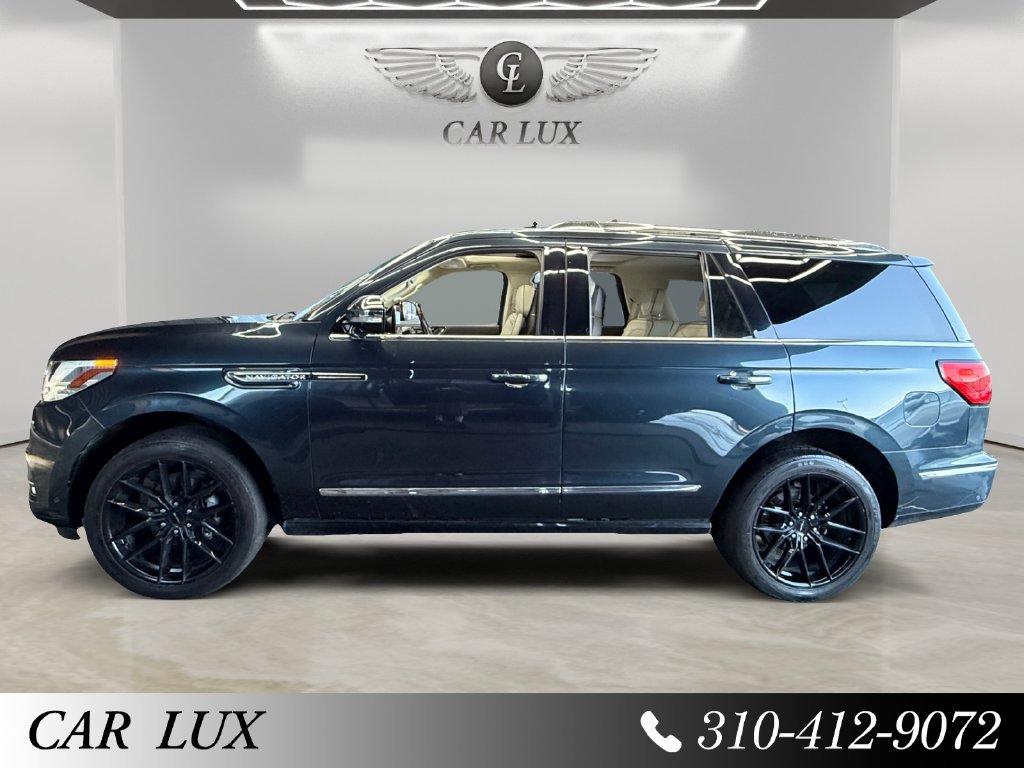 Used 2021 Lincoln Navigator Black Label w/ Cargo Convenience Package AWD/4WD image 2