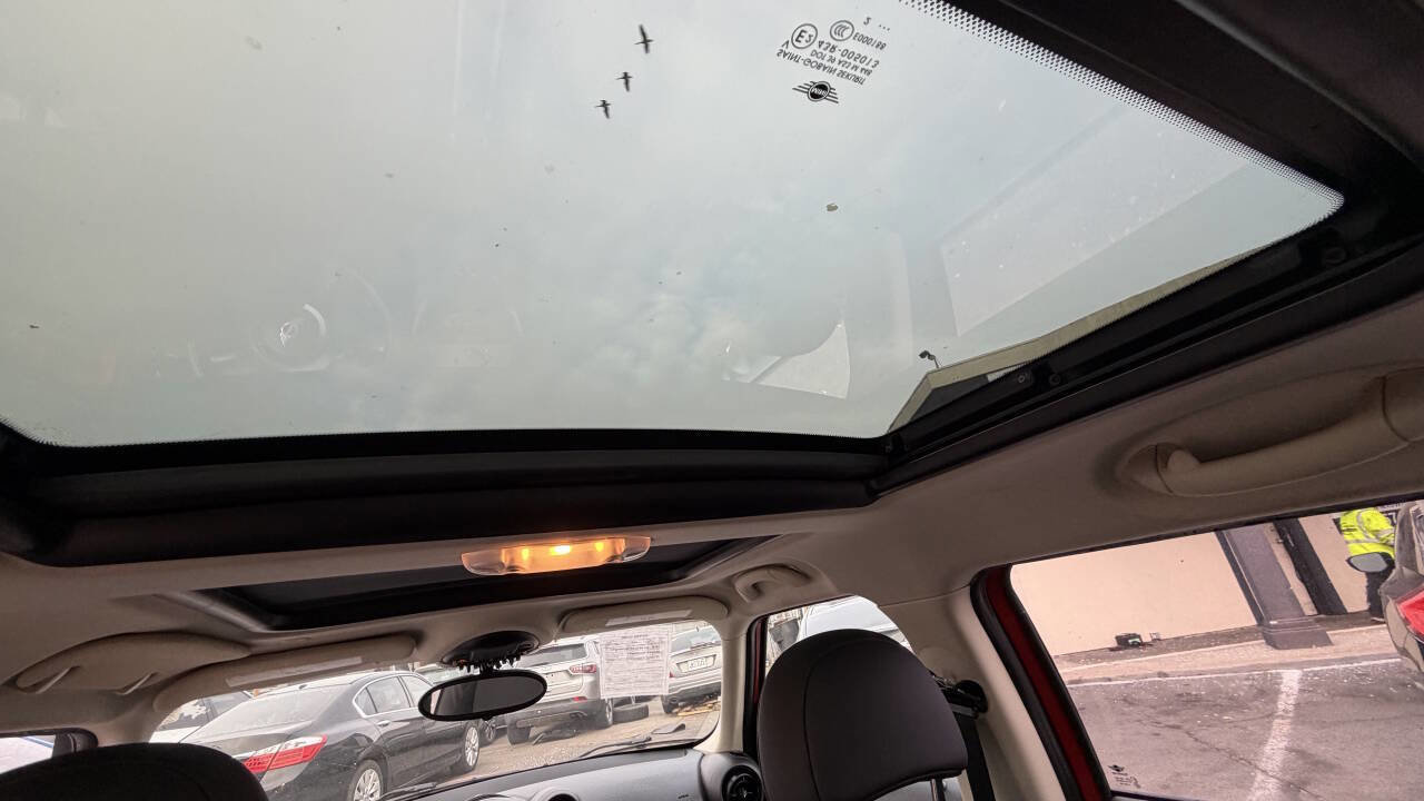 Used 2013 MINI Cooper Countryman image 2