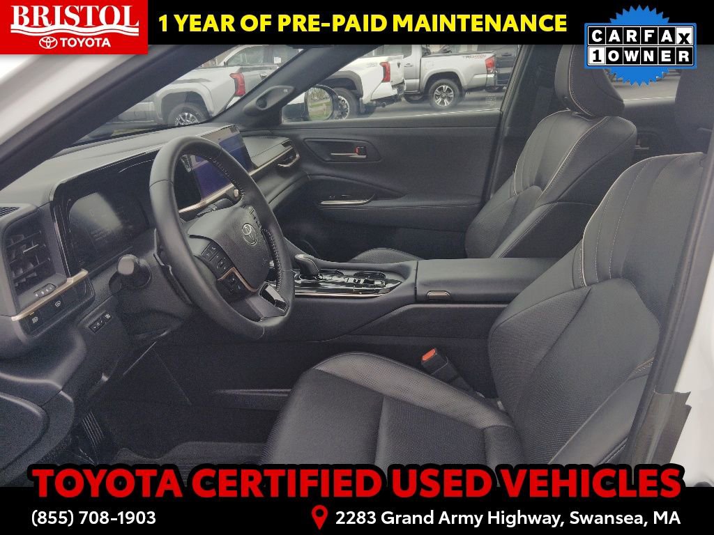 Used 2024 Toyota Crown Platinum AWD/4WD image 16