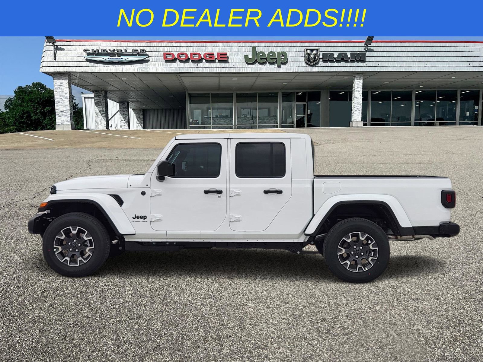 New 2026 Jeep Gladiator Sport AWD/4WD image 3