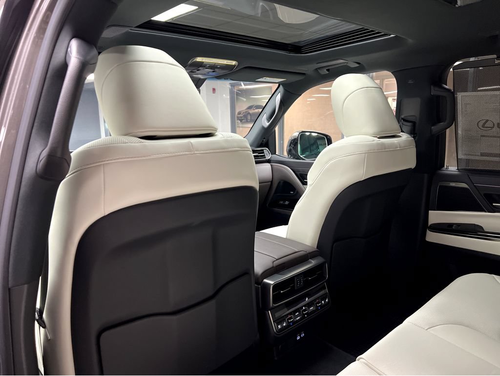 New 2026 Lexus LX 600 4WD w/ Accessory Package (2T) image 19