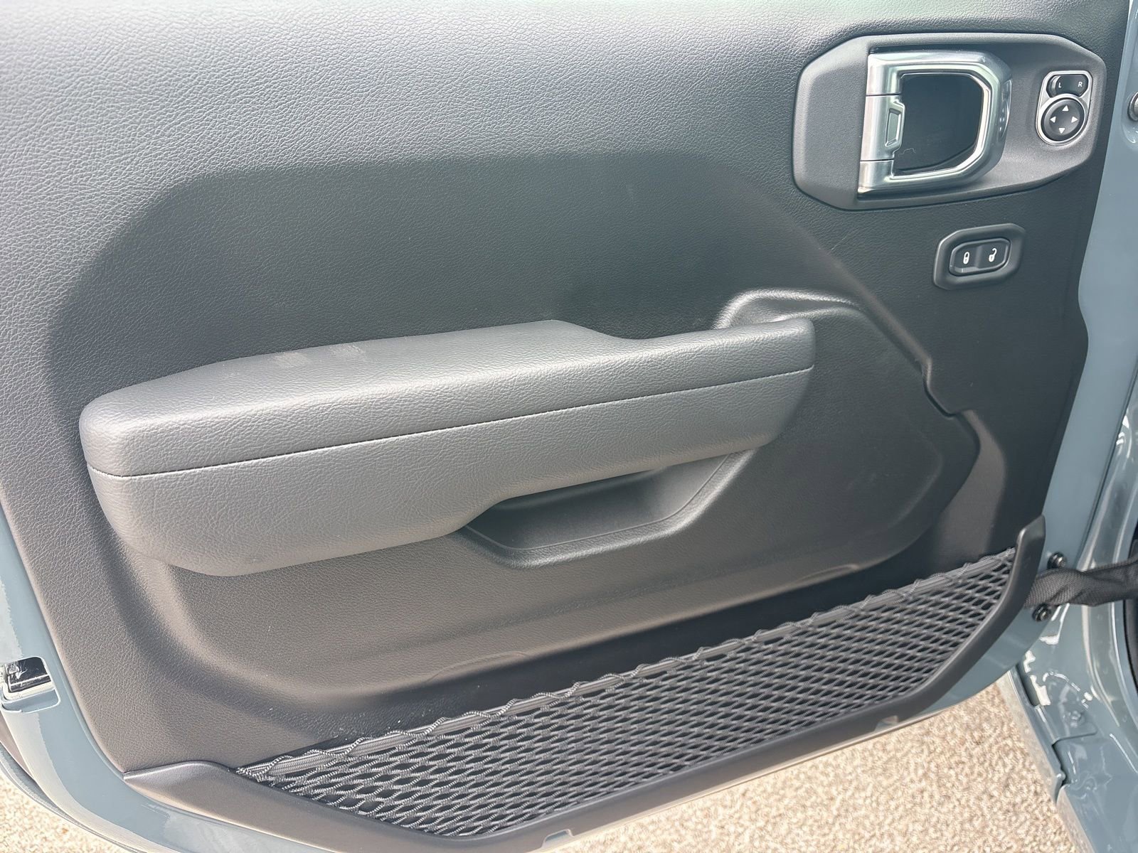 New 2026 Jeep Wrangler Sport S image 9