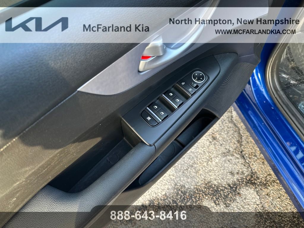 Used 2023 Kia Forte LXS image 13