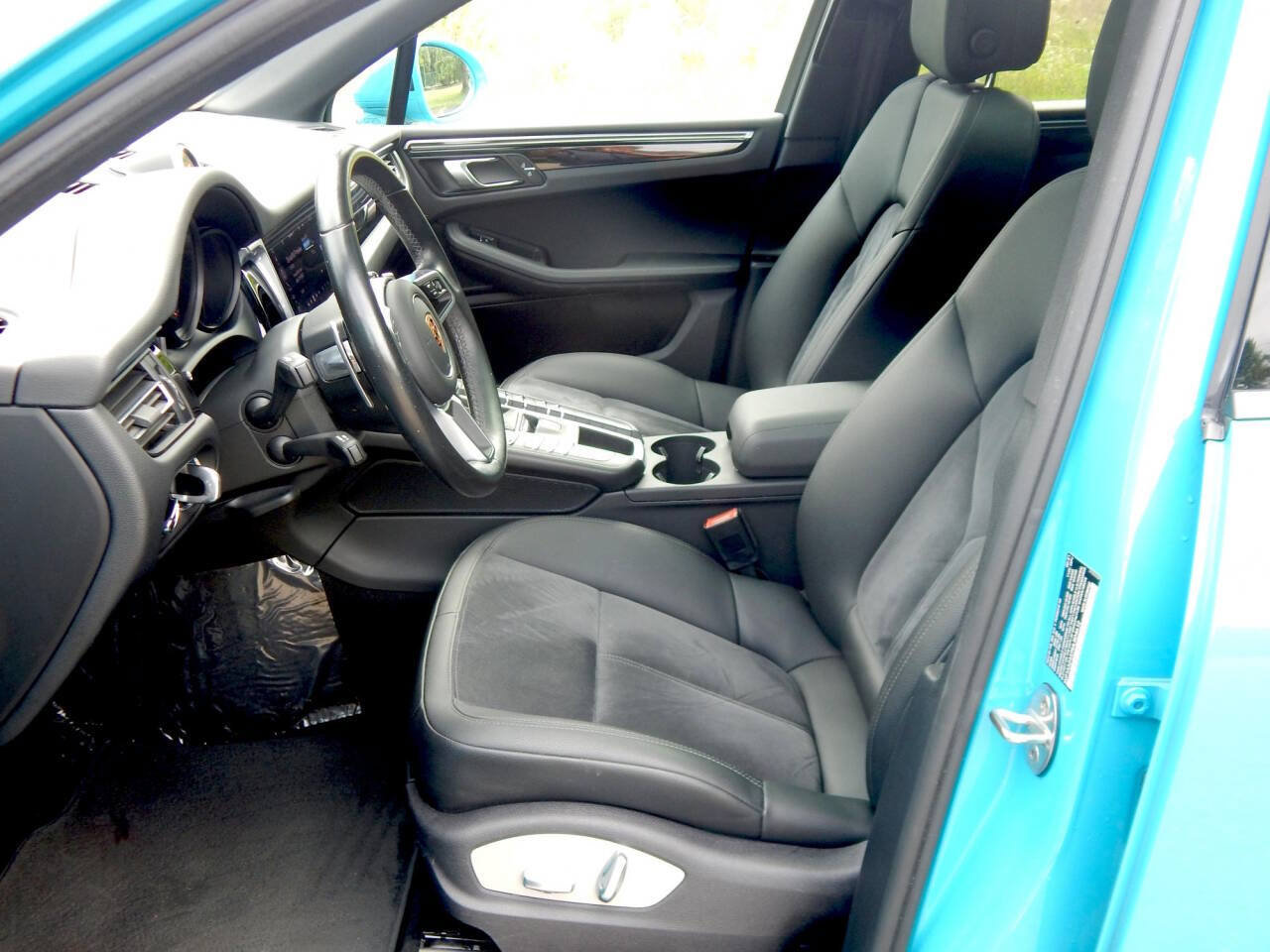 Used 2021 Porsche Macan AWD/4WD image 12