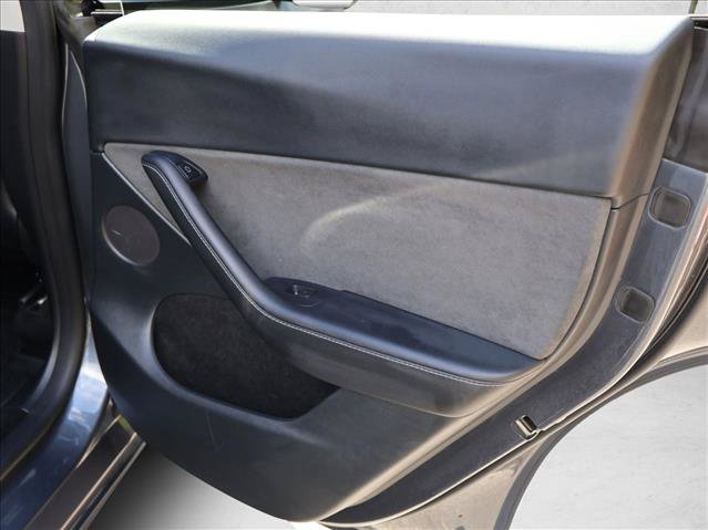 Used 2023 Tesla Model Y Long Range AWD/4WD image 26