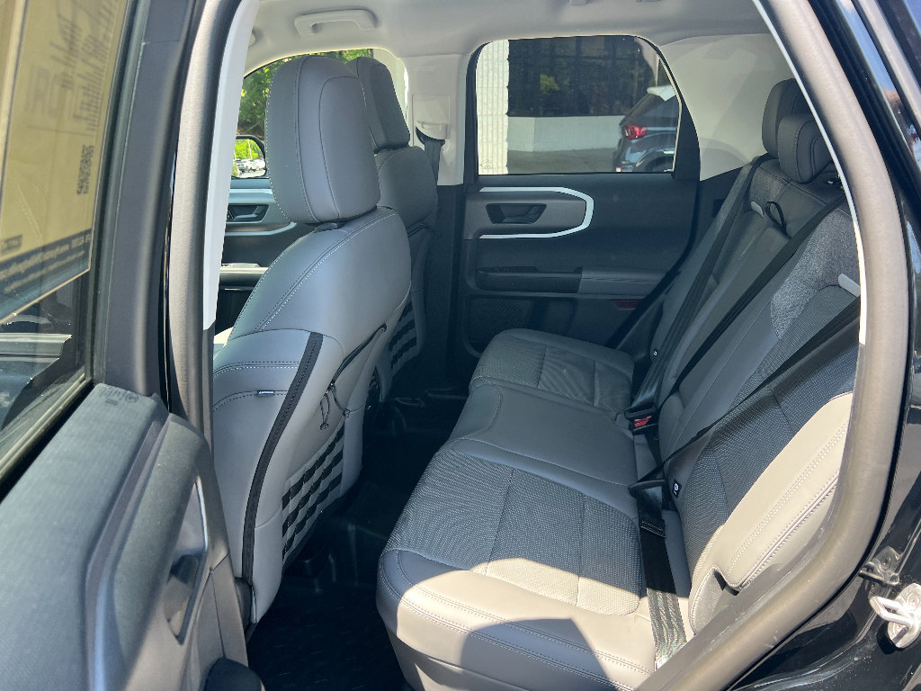 Used 2025 Ford Bronco Sport Badlands AWD/4WD image 14
