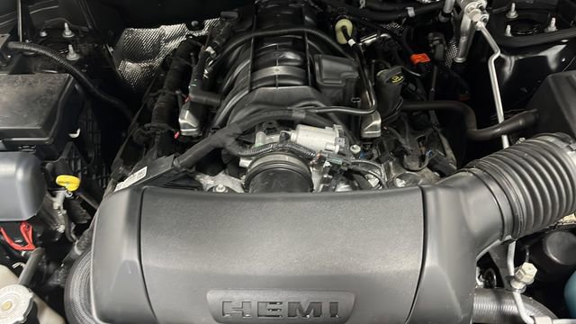 Used 2024 Dodge Durango R/T w/ Tow 'N Go Package AWD/4WD image 27