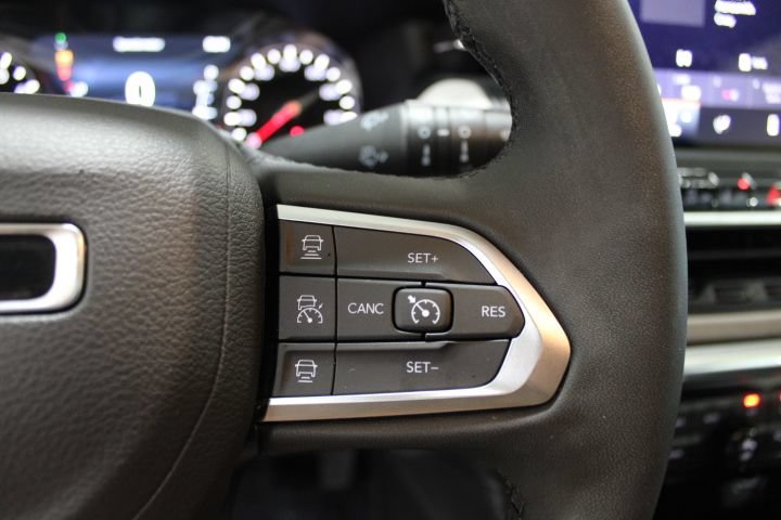 Used 2024 Jeep Compass Limited AWD/4WD image 37