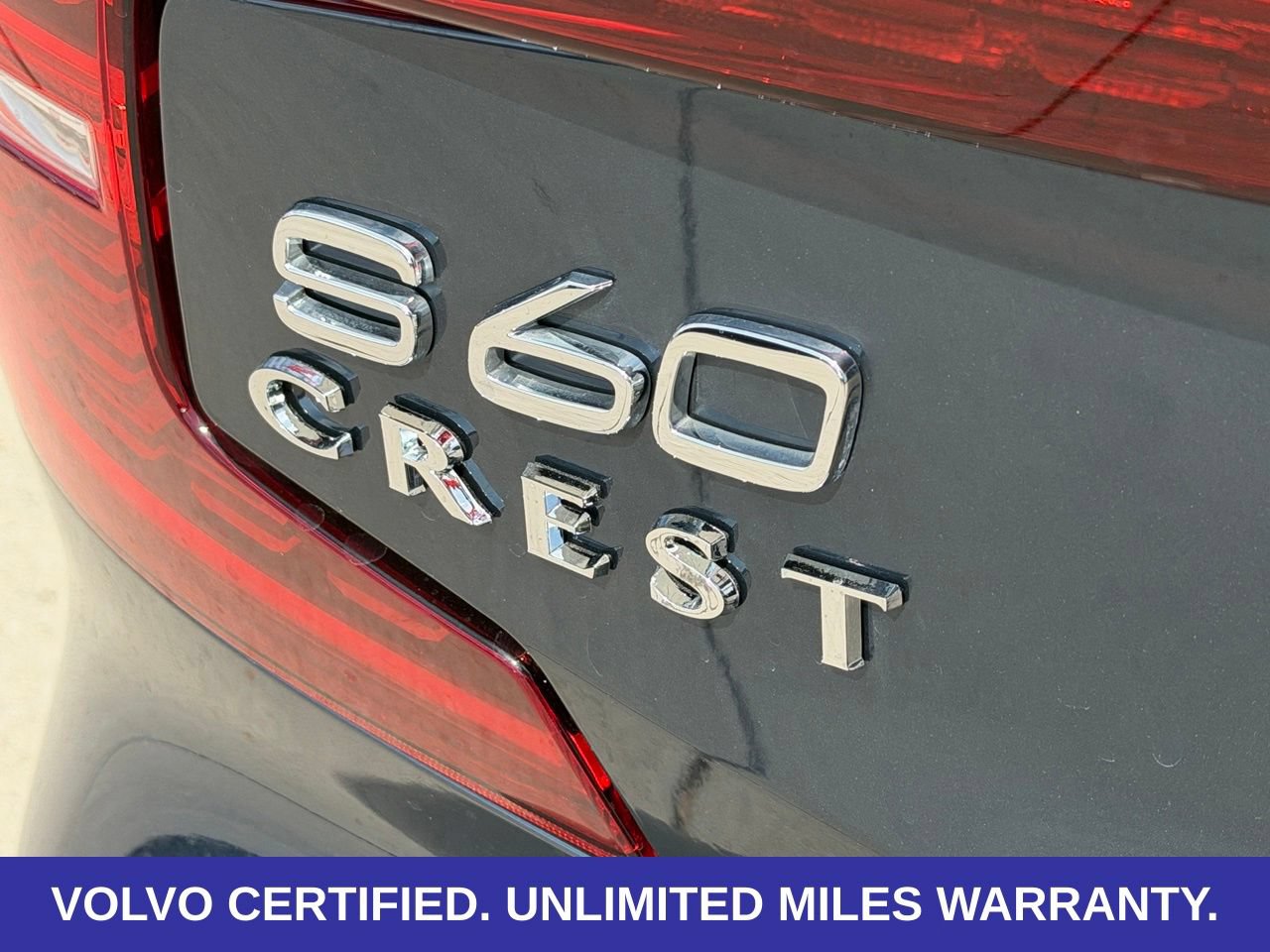 Certified 2024 Volvo S60 B5 Plus FWD image 12