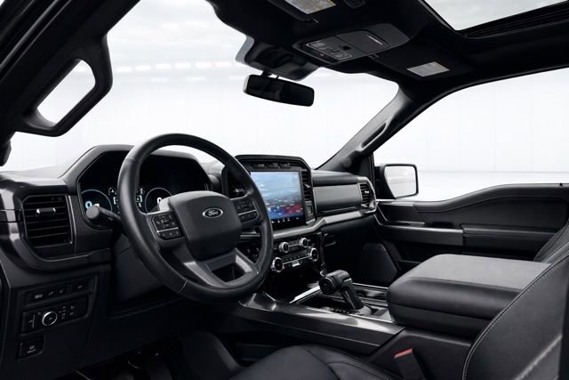 Used 2023 Ford F150 Lariat w/ Equipment Group 502A High image 10