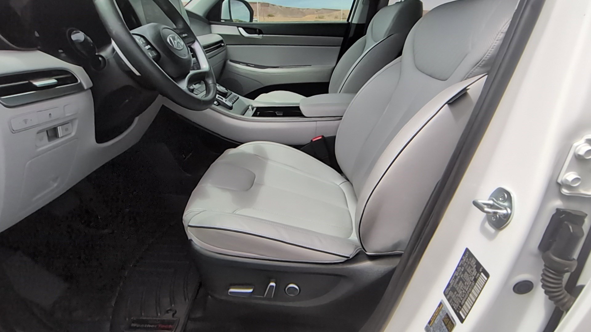 Used 2023 Hyundai Palisade SEL w/ Cargo Package FWD image 15