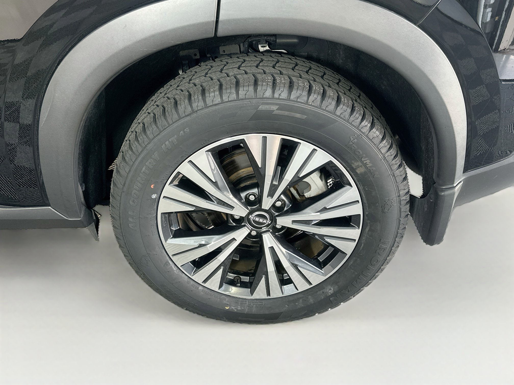 Used 2023 Nissan Rogue SV FWD image 11