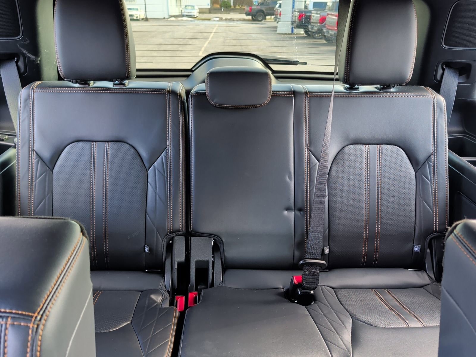 Used 2023 Ford Expedition Platinum image 32